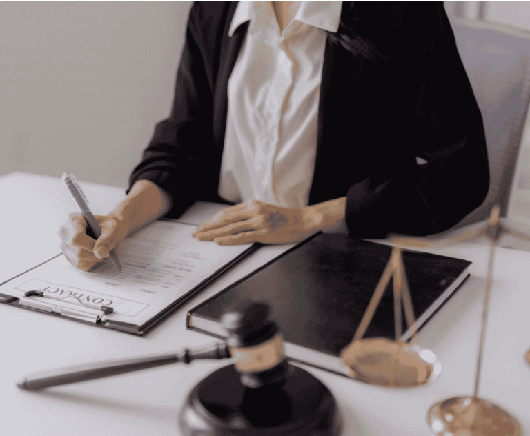 Blind trust v praxi: oddělení majetku od moci a jeho právní limity