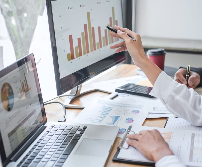 Reporting pro větší firmy: proč je problém často v datech, ne v dashboardu