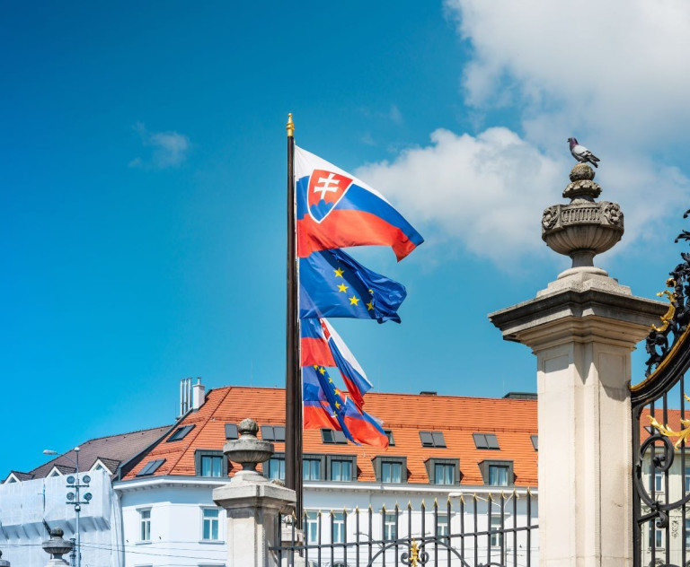 Podmínky pro založení s.r.o. na Slovensku se mění. Nová pravidla zapojí notáře i advokáty