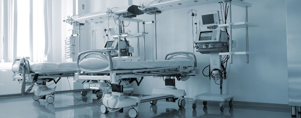 Povinné vybavení nemocnice a DPH: samotná zákonná povinnost k odpočtu daně nestačí